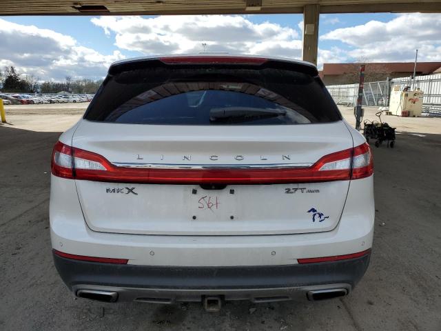 2LMPJ8LP6HBL15561 - 2017 LINCOLN MKX RESERVE WHITE photo 6