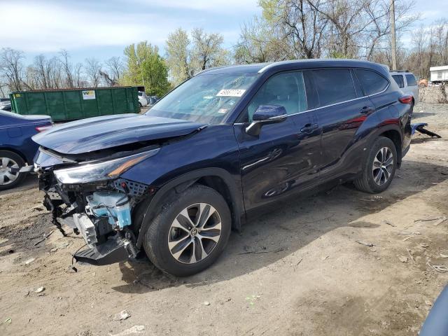 5TDGZRBH0NS589552 - 2022 TOYOTA HIGHLANDER XLE BLUE photo 1