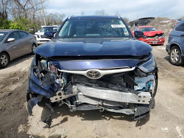 5TDGZRBH0NS589552 - 2022 TOYOTA HIGHLANDER XLE BLUE photo 5