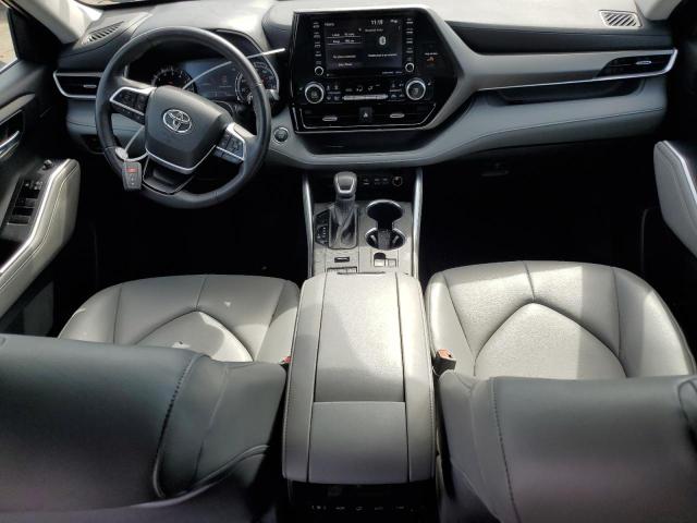 5TDGZRBH0NS589552 - 2022 TOYOTA HIGHLANDER XLE BLUE photo 8