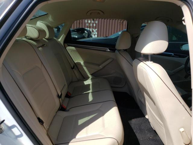 1VWDT7A37HC018268 - 2017 VOLKSWAGEN PASSAT R-LINE თეთრი ფოტო 10