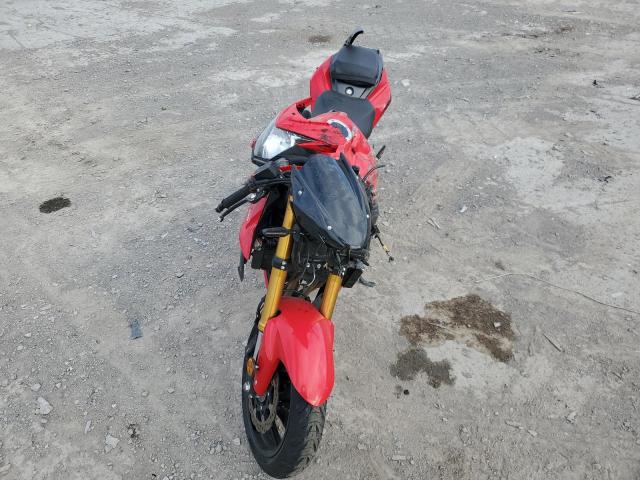 JS1C533B2J2101084 - 2018 SUZUKI GSX-S750 M RED photo 5