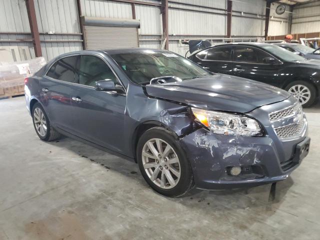 1G11H5SA1DF281723 - 2013 CHEVROLET MALIBU LTZ ლურჯი ფოტო 4