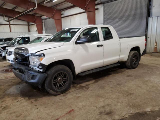 5TFRM5F19HX116244 - 2017 TOYOTA TUNDRA DOUBLE CAB SR/SR5 WHITE photo 1