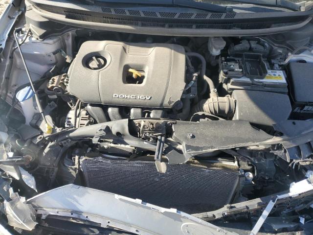 3KPFK4A75JE260149 - 2018 KIA FORTE LX SILVER photo 11