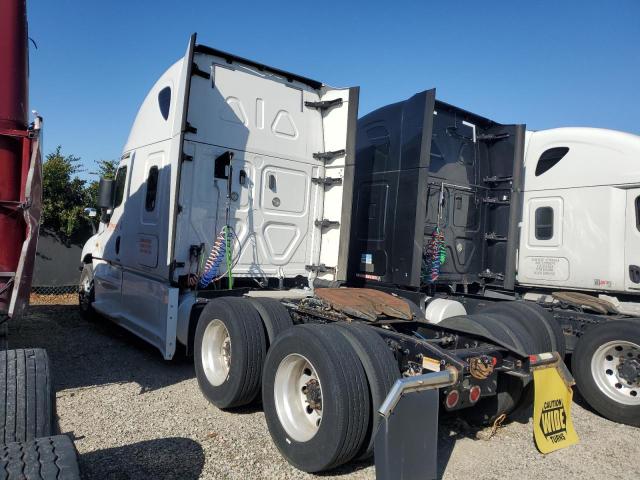 3AKJGLDR9JSHP1180 - 2018 FREIGHTLINER CASCADIA 1 WHITE photo 3
