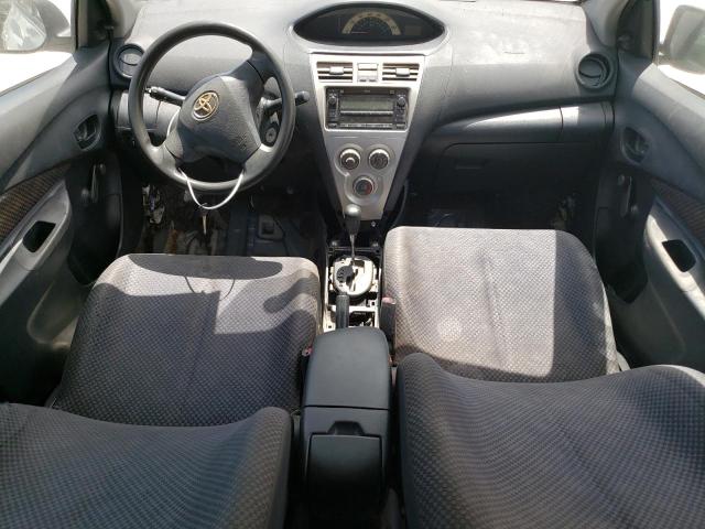 JTDBT923084018773 - 2008 TOYOTA YARIS SILVER photo 8