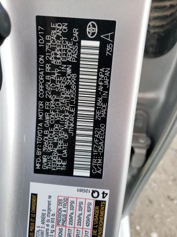 JTNKARJE1JJ558998 - 2018 TOYOTA COROLLA IM SILVER photo 13