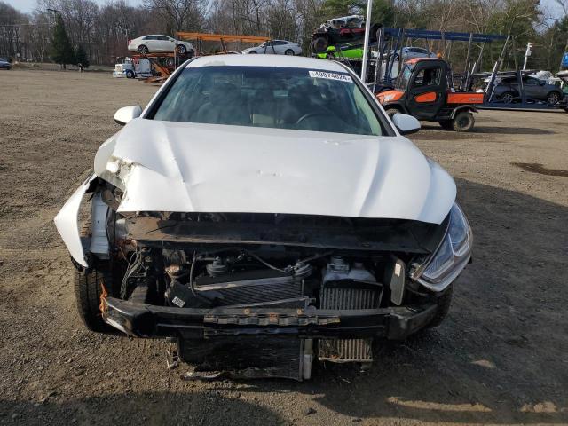 5NPE24AA8JH718835 - 2018 HYUNDAI SONATA ECO WHITE photo 5