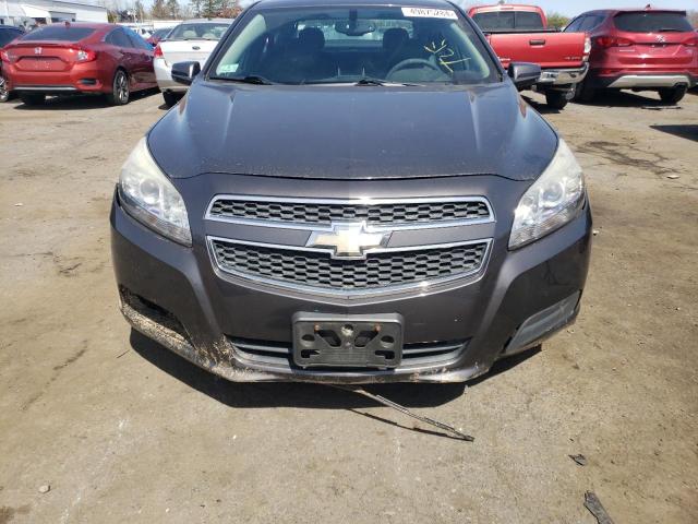 1G11C5SA1DF198999 - 2013 CHEVROLET MALIBU 1LT 灰色 照片 5