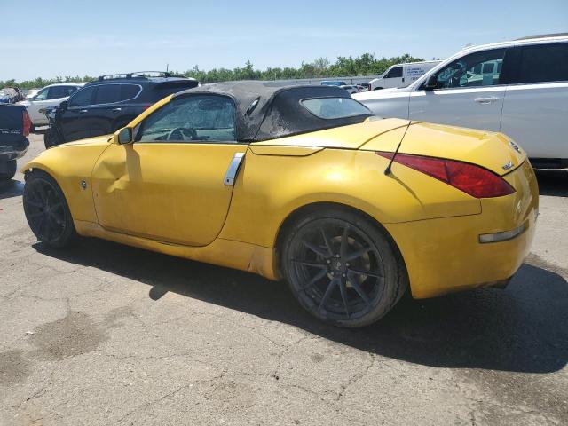 JN1AZ36A65M750436 - 2005 NISSAN 350Z ROADSTER YELLOW photo 2