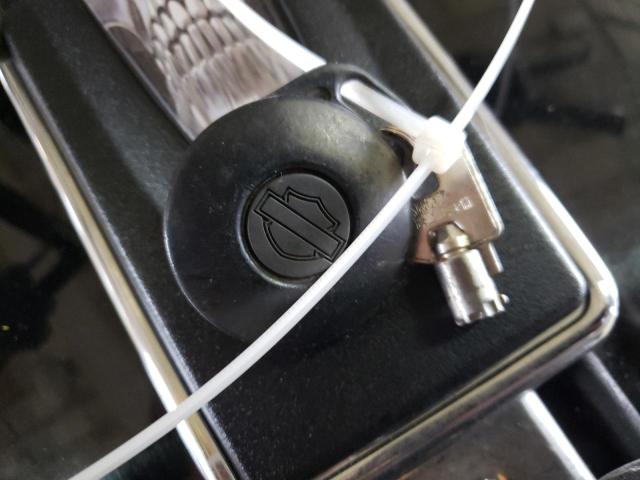 1HD1FCW195Y660484 - 2005 HARLEY-DAVIDSON FLHTCUI 黑色 照片 8