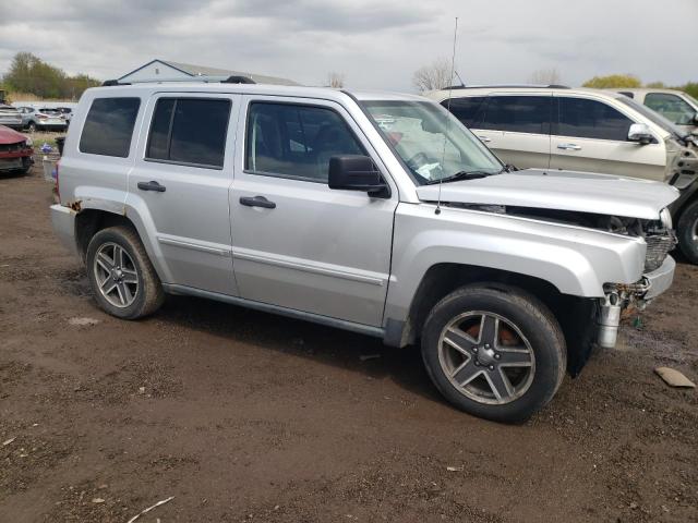 1J8FF48W68D796078 - 2008 JEEP PATRIOT LIMITED GRAY photo 4