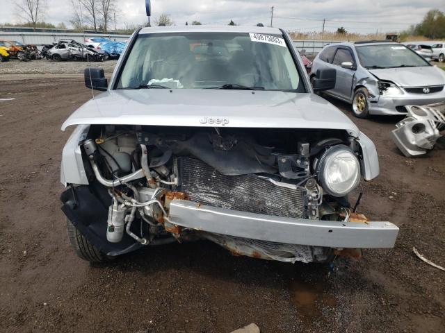 1J8FF48W68D796078 - 2008 JEEP PATRIOT LIMITED GRAY photo 5