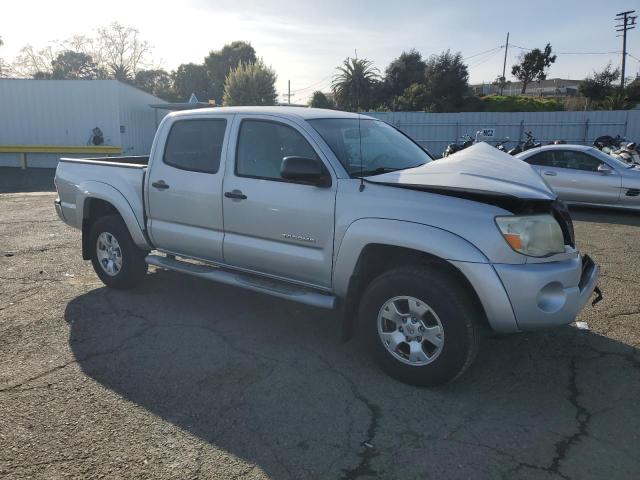 3TMJU62N39M073412 - 2009 TOYOTA TACOMA DOUBLE CAB PRERUNNER SILVER photo 4