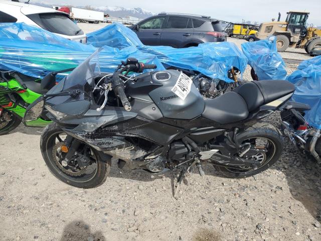 ML5EXER14RDAC4195 - 2024 KAWASAKI EX650 R BLACK photo 3