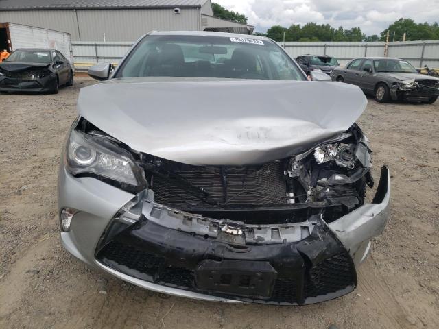 4T1BF1FK2HU442297 - 2017 TOYOTA CAMRY SE LE Gümüş fotoğraf 5