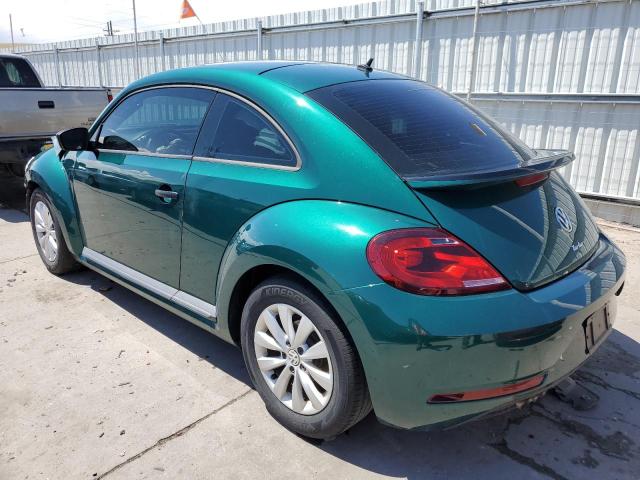 3VWFD7AT4JM701507 - 2018 VOLKSWAGEN BEETLE S GREEN photo 2