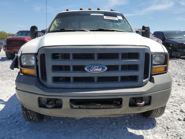 1FDXW47Y16EB72657 - 2006 FORD F450 SUPER DUTY WHITE photo 5