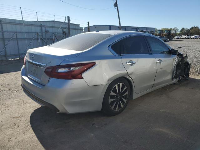 1N4AL3AP7JC243657 - 2018 NISSAN ALTIMA 2.5 SILVER photo 3