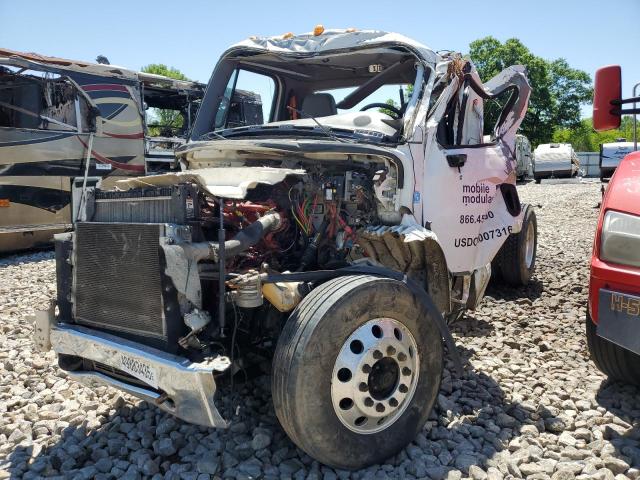 3AKBCXFE8JDJM7664 - 2018 FREIGHTLINER M2 106 MEDIUM DUTY WHITE photo 2