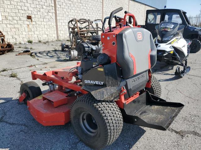 000127 - 2022 JOHN DEERE COMMERCIAL RED photo 3