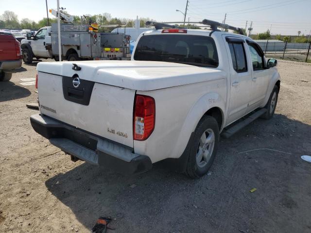 1N6AD07W16C441112 - 2006 NISSAN FRONTIER CREW CAB LE WHITE photo 3