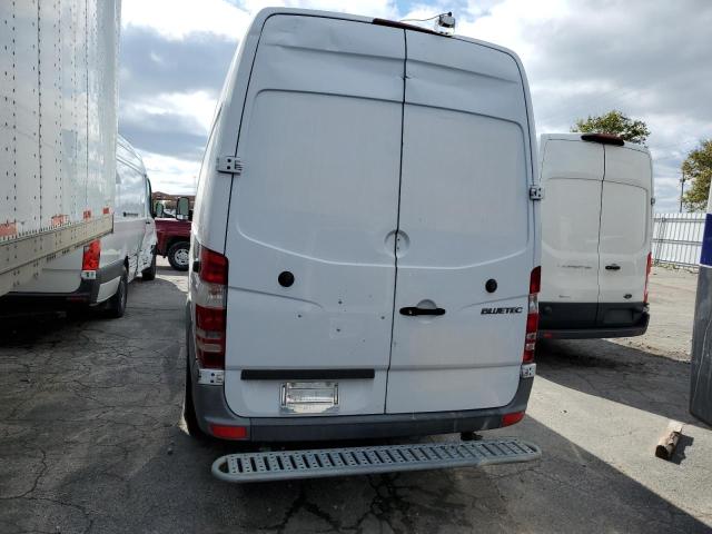 WD3PE8CB3C5710250 - 2012 MERCEDES-BENZ SPRINTER 2500 WHITE photo 6