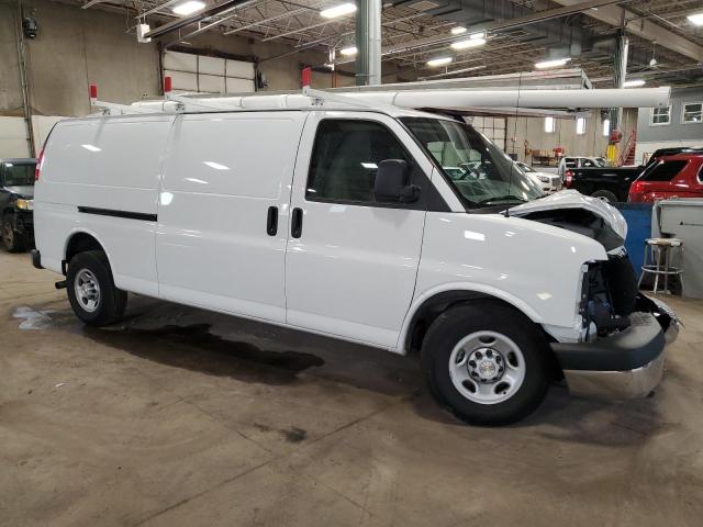 1GCZGHFP7N1276439 - 2022 CHEVROLET EXPRESS G3 WHITE photo 4