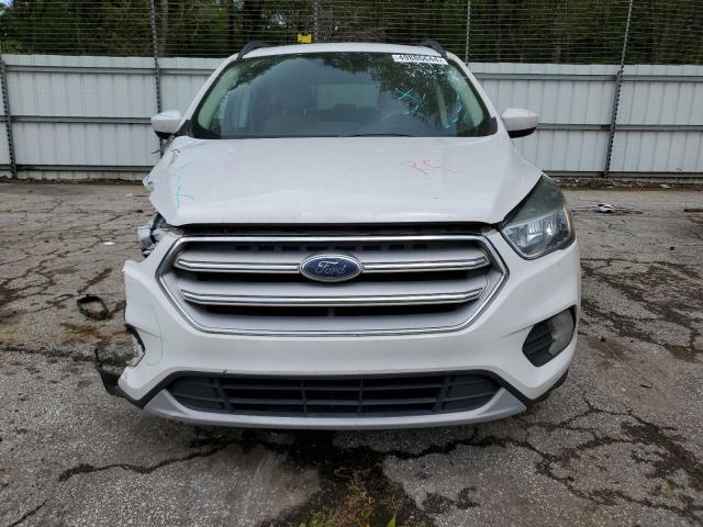 1FMCU0GD2JUD25975 - 2018 FORD ESCAPE SE WHITE photo 5