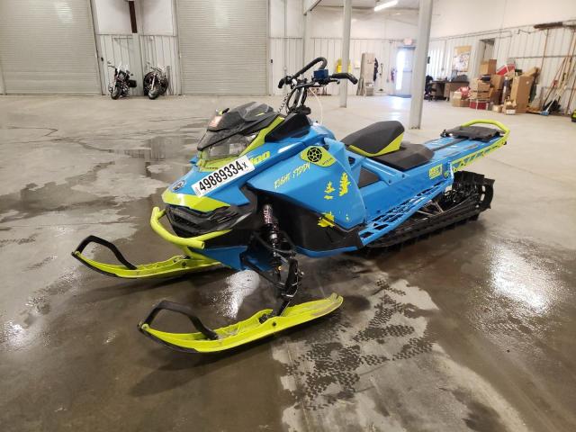 2BPSTDJK5JV000064 - 2018 SKI DOO SUMMIT BLUE photo 2