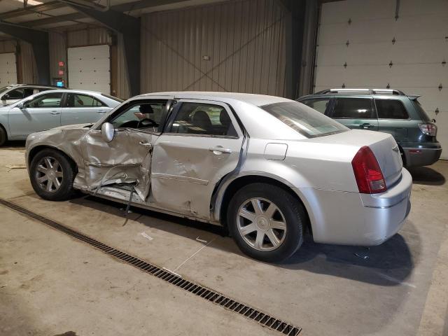 2C3JA53G95H108308 - 2005 CHRYSLER 300 TOURING SILVER photo 2