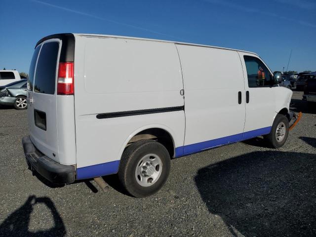 1GCGG25V361112563 - 2006 CHEVROLET EXPRESS G2 WHITE photo 3