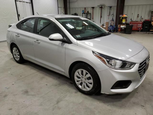 3KPC24A62ME143191 - 2021 HYUNDAI ACCENT SE SILVER photo 4