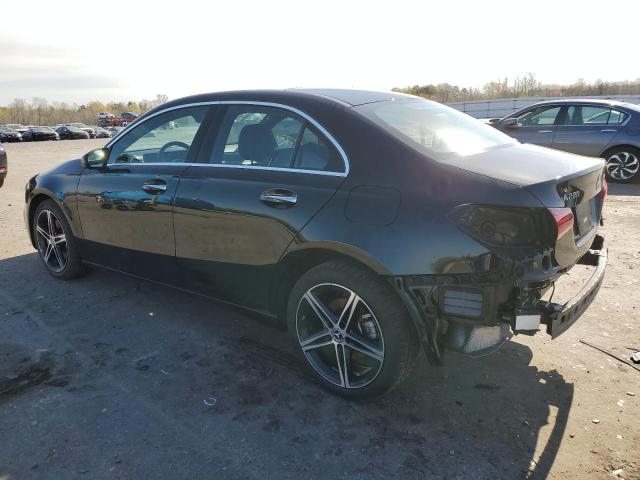 W1K3G4FB5NJ358470 - 2022 MERCEDES-BENZ A 220 4MATIC BLACK photo 2