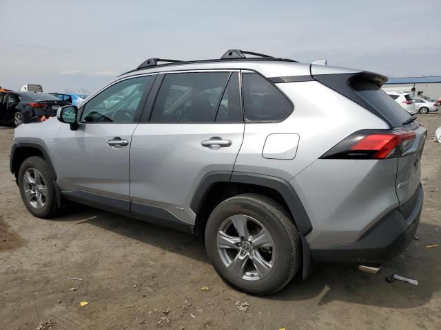 4T3RWRFV9NU060276 - 2022 TOYOTA RAV4 XLE SILVER photo 2