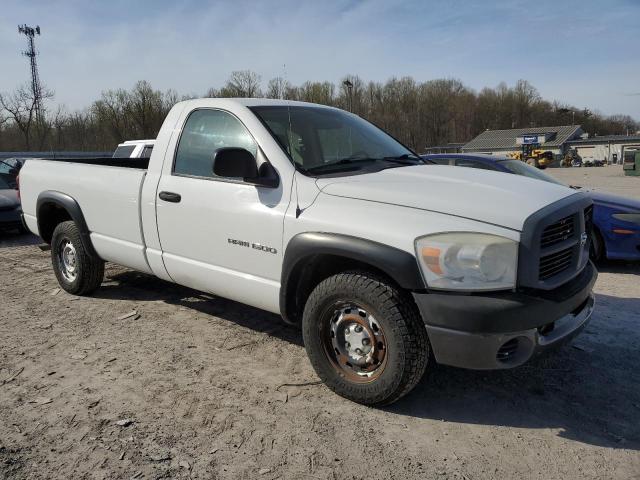 1D7HA16K97J516348 - 2007 DODGE RAM 1500 ST WHITE photo 4