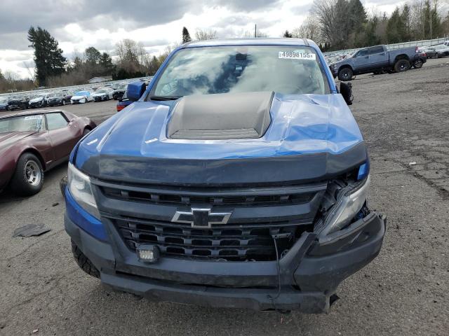 1GCGTEEN0J1300981 - 2018 CHEVROLET COLORADO ZR2 BLUE photo 5
