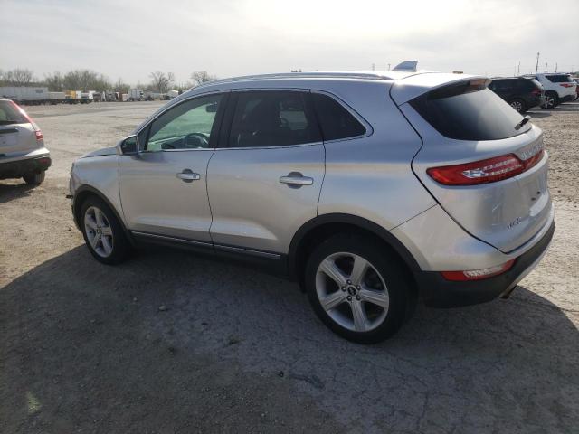 5LMCJ2A95FUJ38128 - 2015 LINCOLN MKC SILVER photo 2