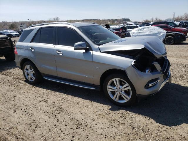 4JGDA5HB3CA000859 - 2012 MERCEDES-BENZ ML 350 4MATIC SILVER photo 4