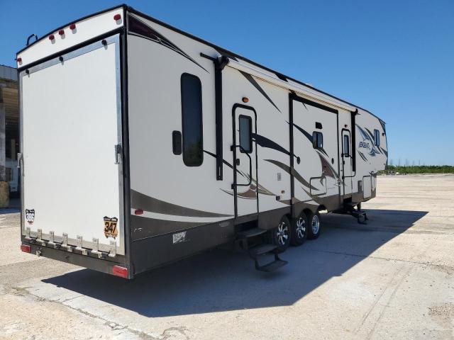 4X4FCTS31DY205080 - 2013 CHER 5TH WHEEL TWO TONE photo 4