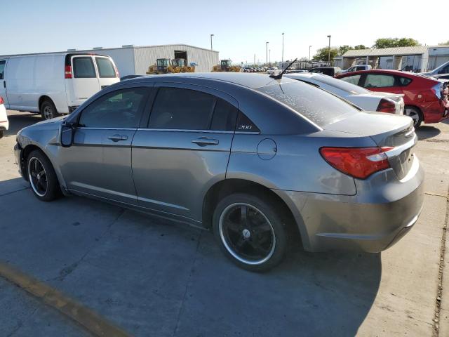 1C3CCBAB1DN669245 - 2013 CHRYSLER 200 LX GRAY photo 2