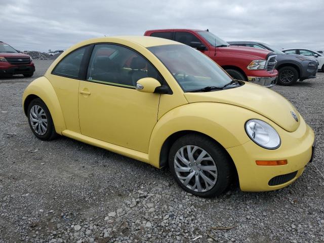 3VWPG3AG7AM005926 - 2010 VOLKSWAGEN NEW BEETLE YELLOW photo 4