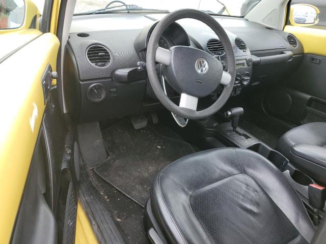 3VWPG3AG7AM005926 - 2010 VOLKSWAGEN NEW BEETLE YELLOW photo 8