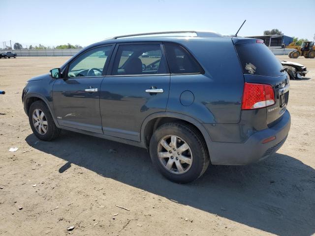 5XYKTDA10BG069881 - 2011 KIA SORENTO BASE BLUE photo 2