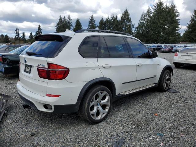 5UXZW0C57CL666576 - 2012 BMW X5 XDRIVE35D WHITE photo 3