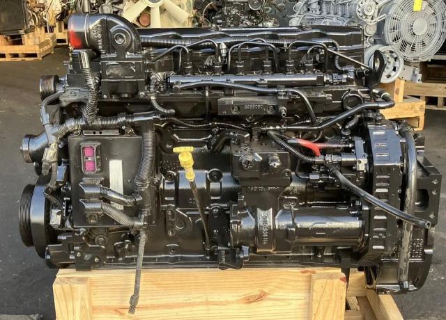 73856723 - 2015 CUMMINS QSB6.7 BLACK photo 1