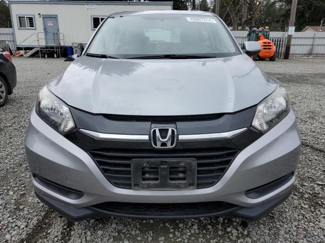 3CZRU6H33JG713639 - 2018 HONDA HR-V LX SILVER photo 5