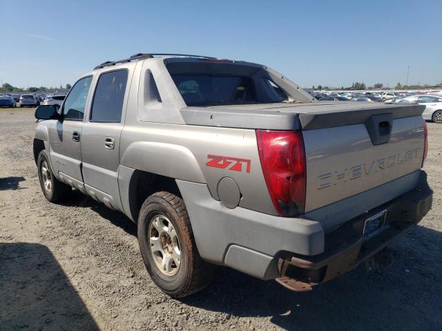 3GNEK13T32G147558 - 2002 CHEVROLET AVALANCHE K1500 SILVER photo 2