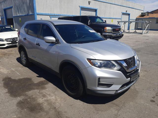 KNMAT2MT9LP530328 - 2020 NISSAN ROGUE S GRAY photo 4